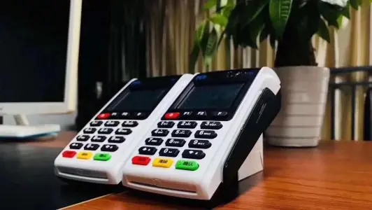 各大銀行POS機的費率多少？